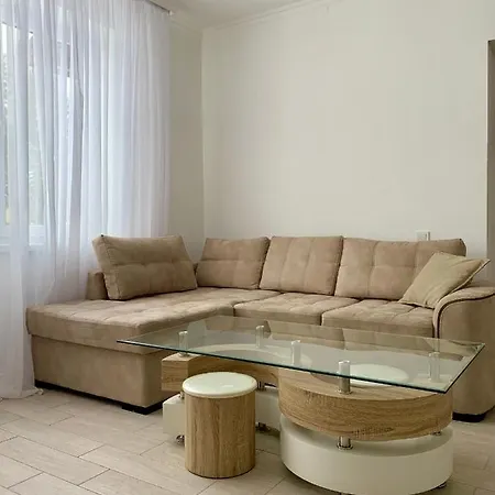 макс Holiday home