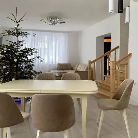 макс Holiday home *