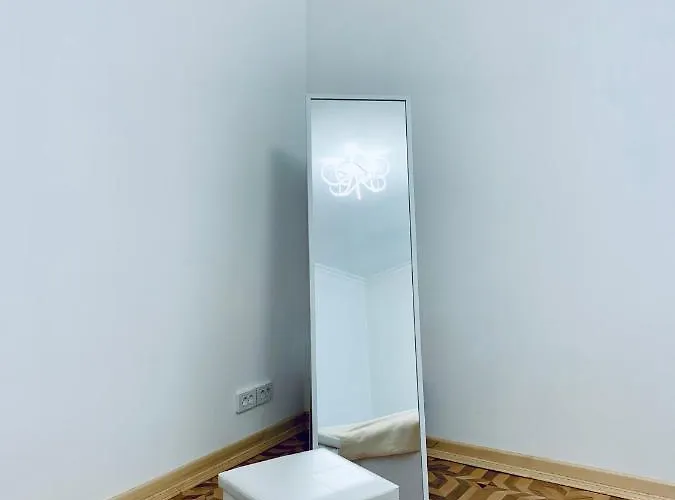 макс *